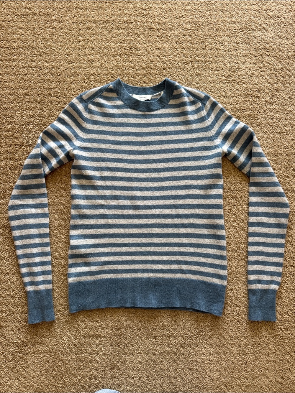 Vince Women’s 100% Cashmere Crewneck Sweater (XXS)